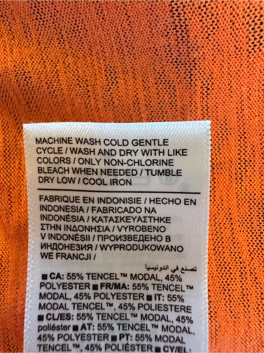 Athleta sunset glow v Beck breezy beachy colorful tee size Medium - Picture 9 of 9